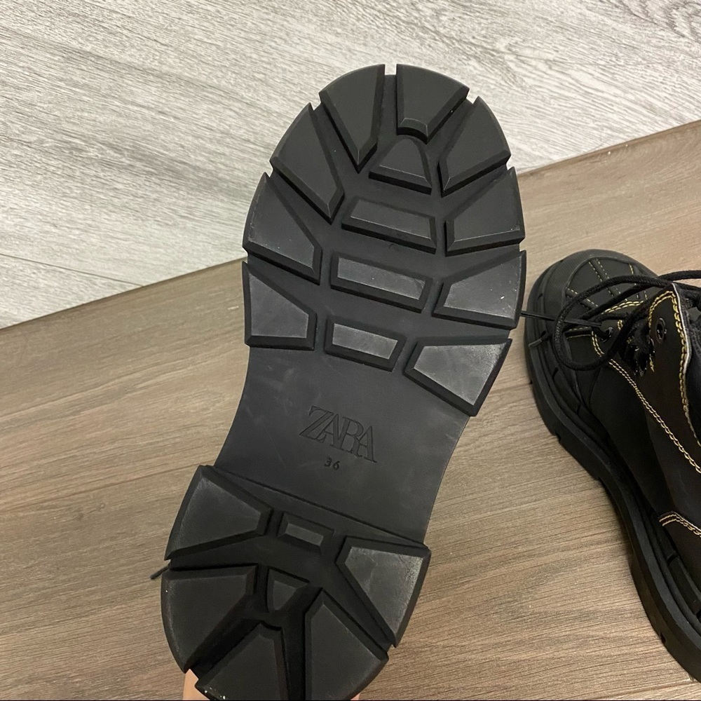 Zara | Low Heel Rubberized Lug Sole Ankle Combat Boots Size 6 NEW - Picture 7 of 10